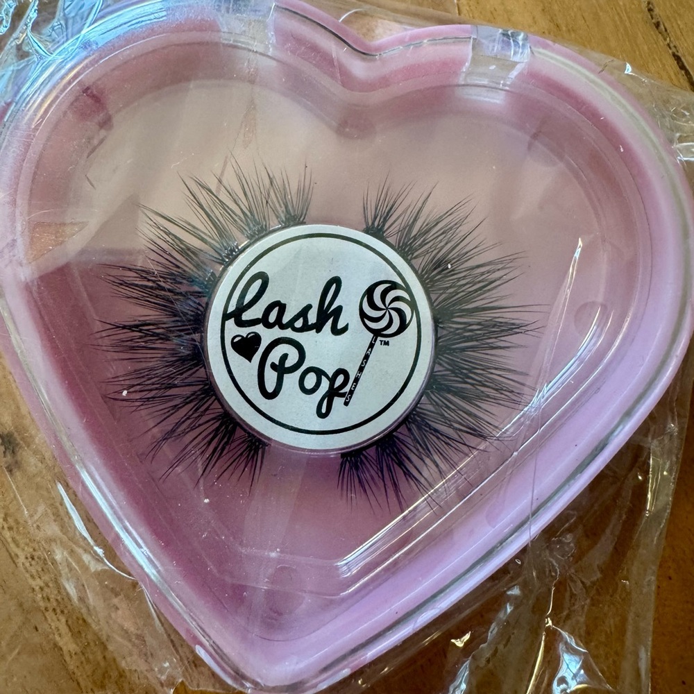 Lash Pop New/unopened Lashes Set - Picture 4 of 5